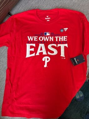 Fanatics Red Philadelphia Phillies "We Own The East" Short Sleeve Tee XL, NWT